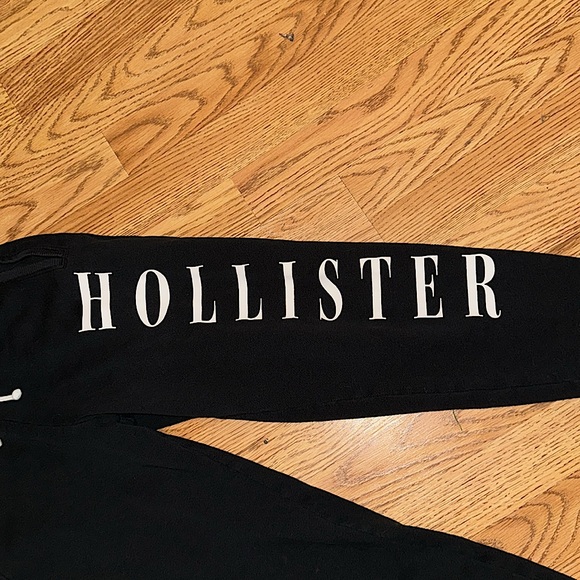 Hollister High-Rise XS Black Sweatpants with Leg Logo - Picture 3 of 4